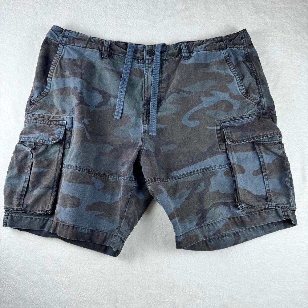 Lucky Brand Men’s Camo Cargo Shorts Size 38 Blue Gray Streetwear Utility - Picture 2 of 11